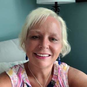 Meet your Posher, Christine